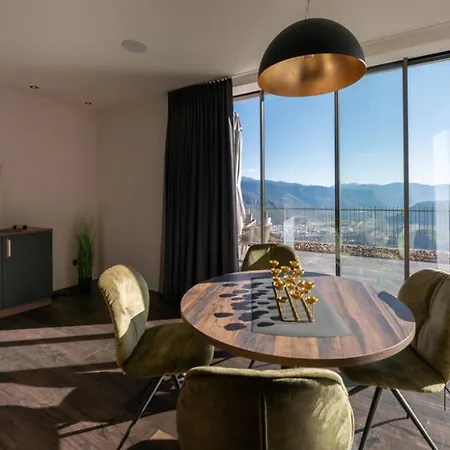 Noan Panorama - D I C K E N S Apartment *